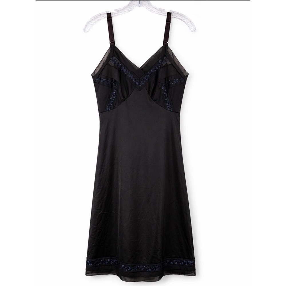 Luxite by Kayser Vintage Black Nylon Slip Dress Floral Embroidery Size 38 Goth